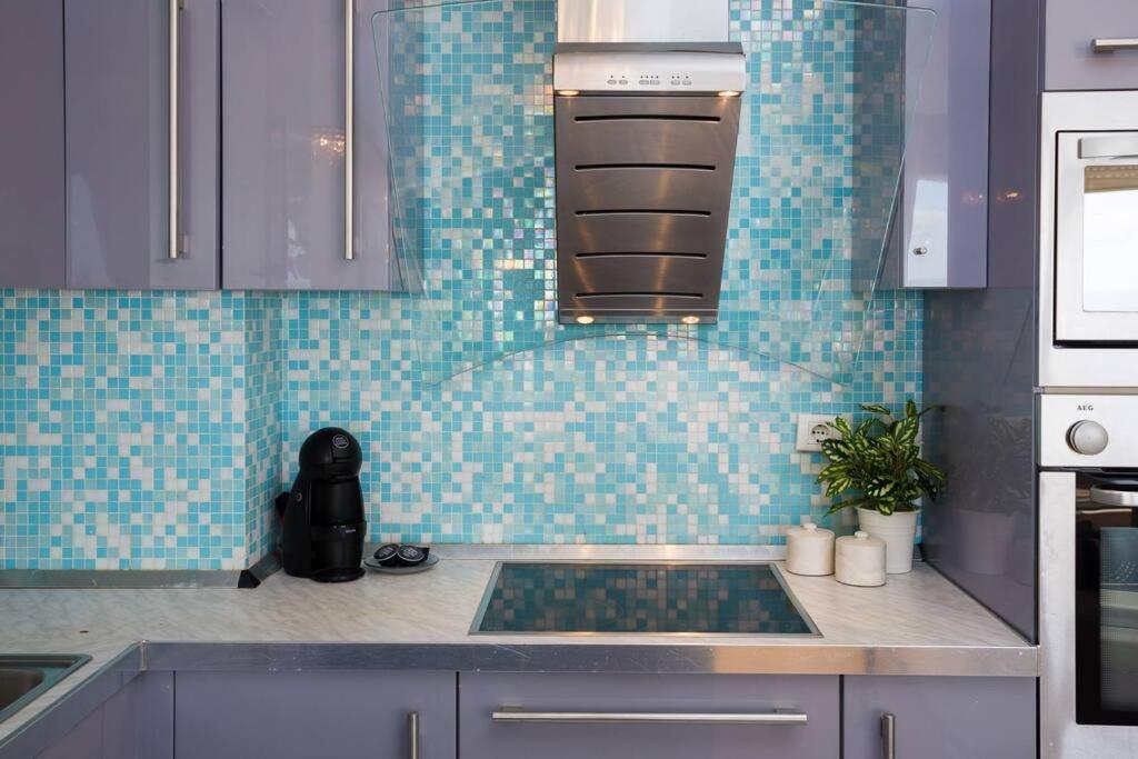 Brilliant Blue Luxury Apartament *