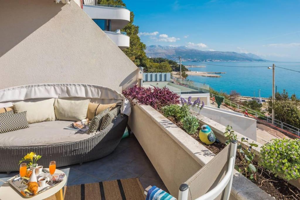 Brilliant Blue Luxury Apartament *